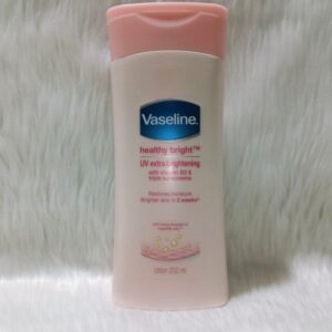 VASELINE UV EXTRA BRIGHTENING WITH VITAMIN B3 & TRIPLE SUNSCREEN